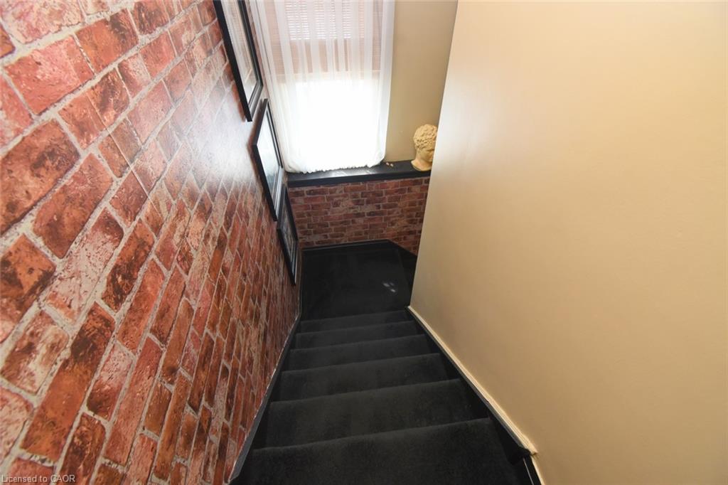 139 Garside Avenue S Property Photo 22