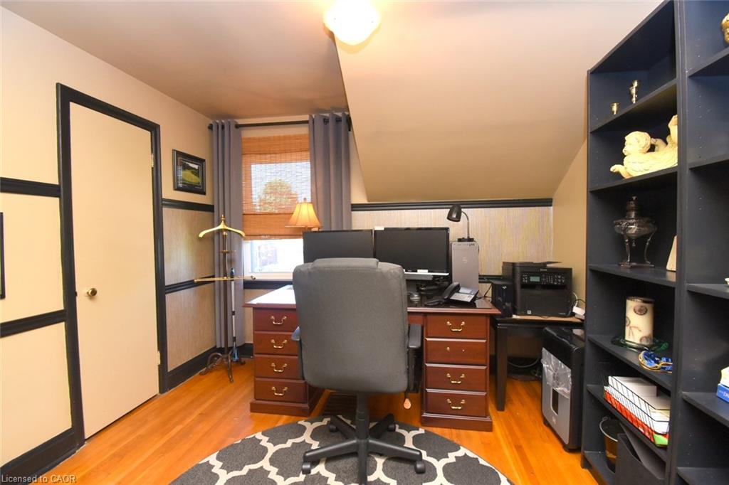 139 Garside Avenue S Property Photo 26