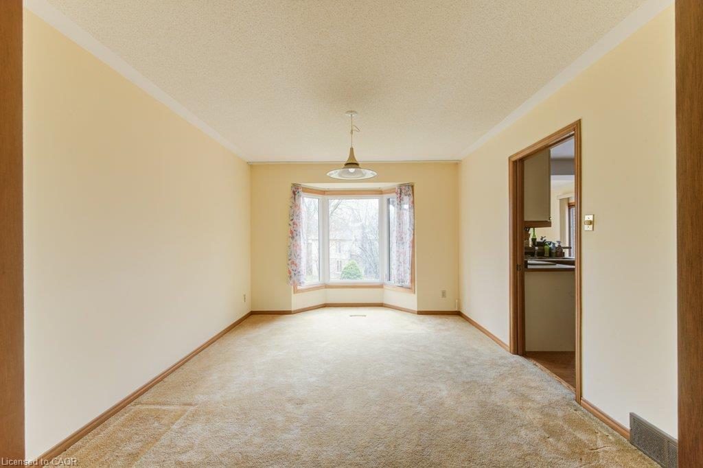 27 Walmer Gardens Property Photo 7