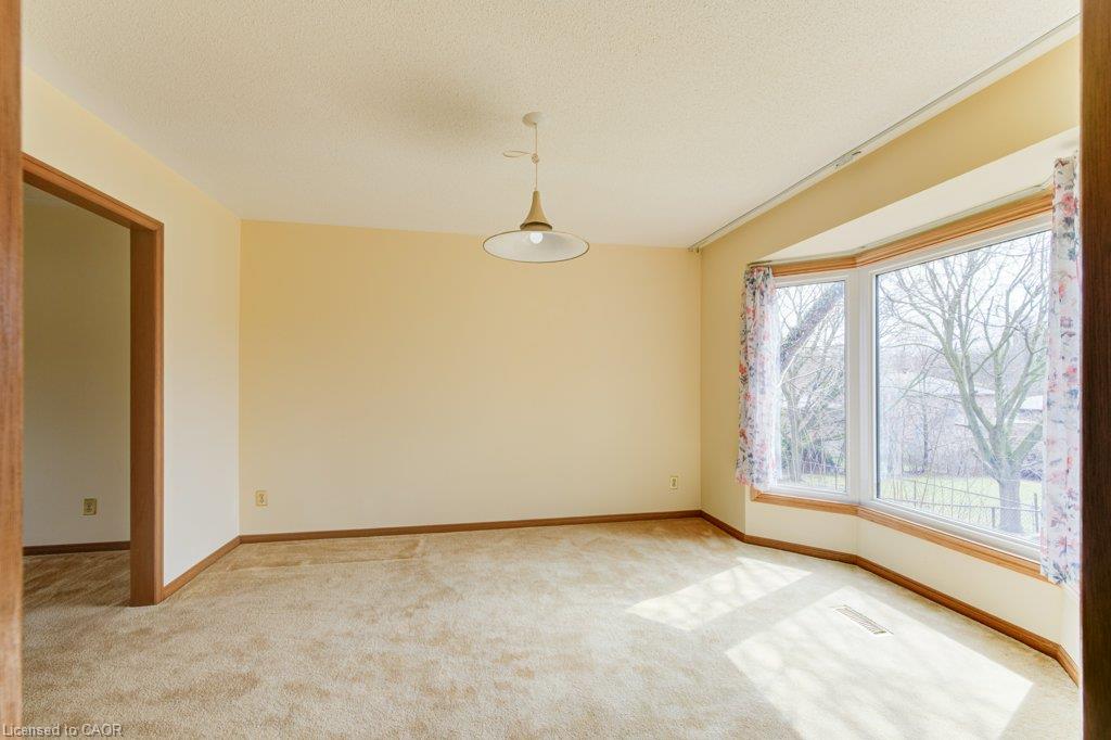 27 Walmer Gardens Property Photo 9