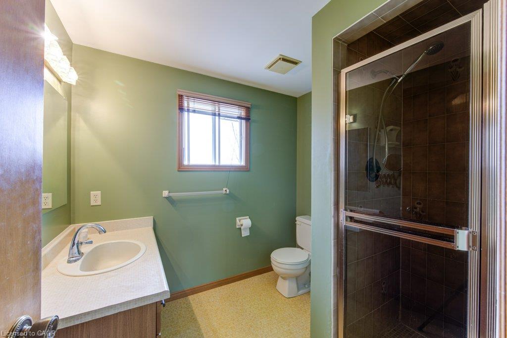27 Walmer Gardens Property Photo 31