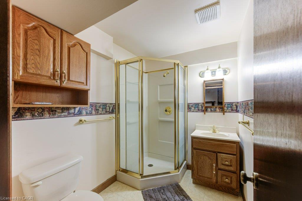 27 Walmer Gardens Property Photo 39