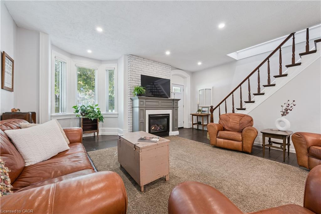 3659 Nafziger Road Property Photo 13