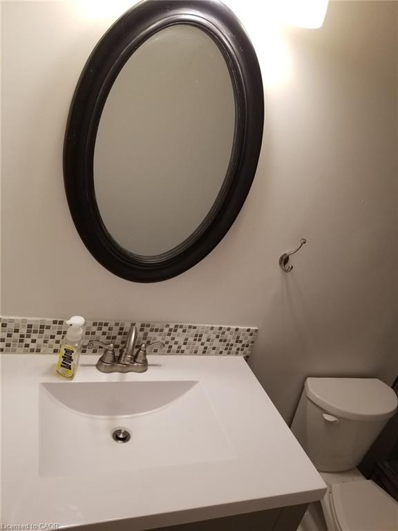 569 Brentwood Avenue Property Photo 8