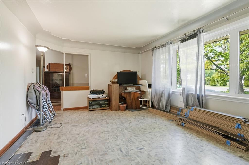 589 Glover Road Property Photo 16