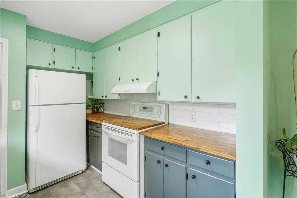 33 Nickerson Avenue Property Photo 10