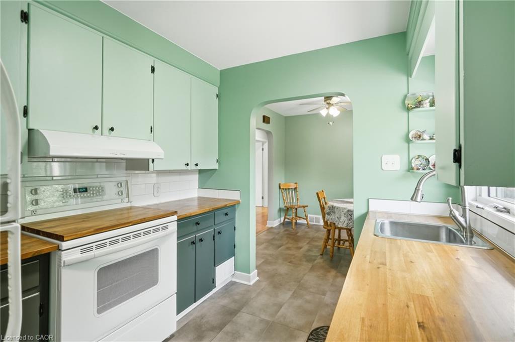 33 Nickerson Avenue Property Photo 11