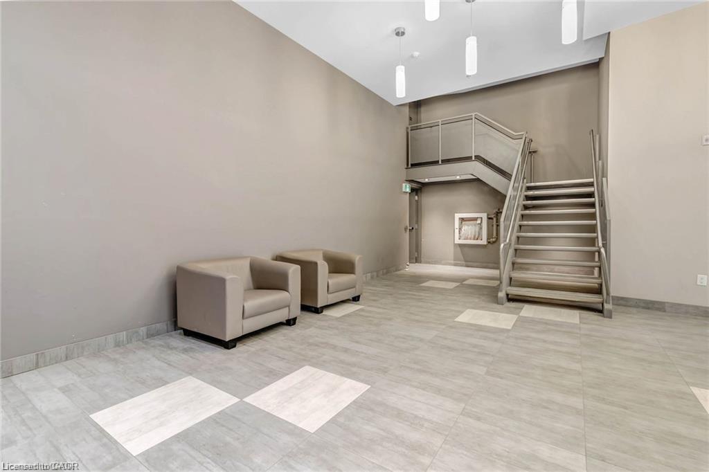 404-280 Lester Street Property Photo 21