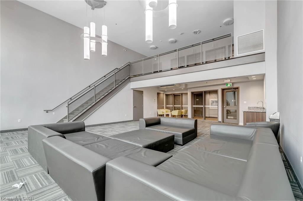 404-280 Lester Street Property Photo 25