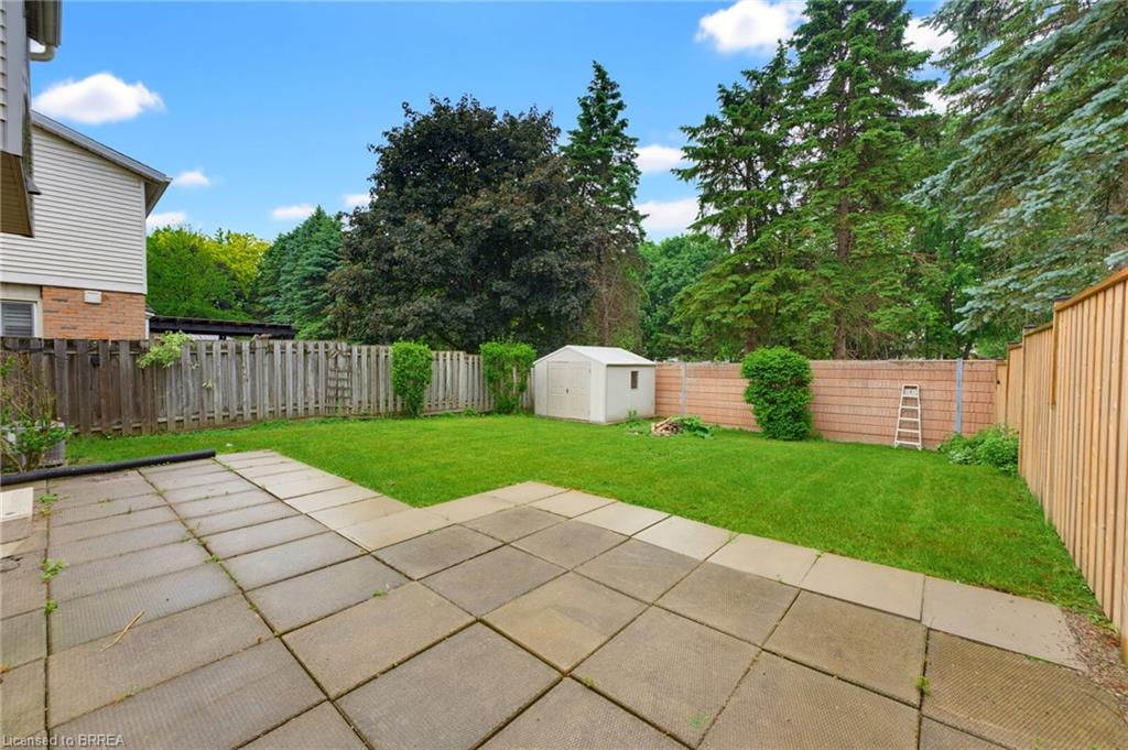 391 Knightsbridge Crescent Property Photo 21