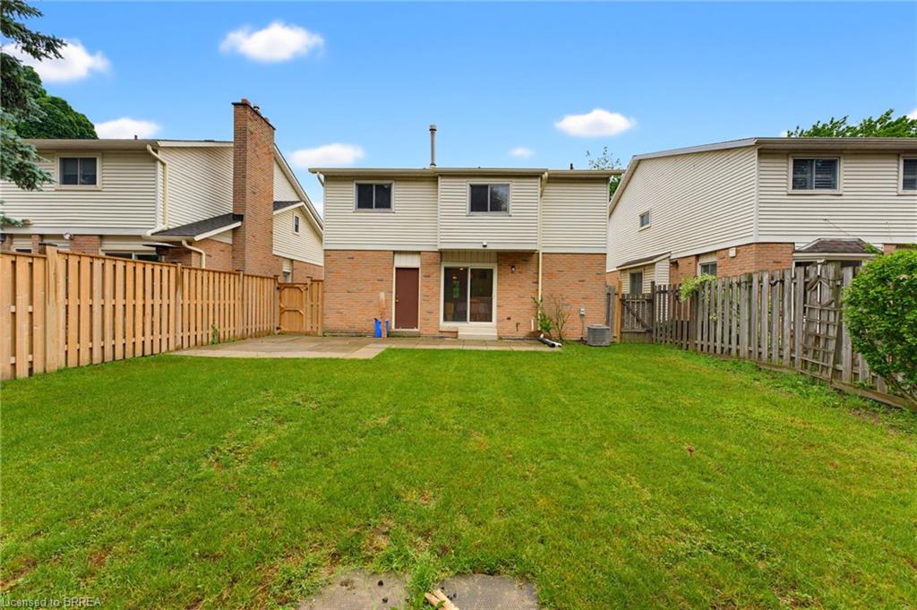 391 Knightsbridge Crescent Property Photo 23
