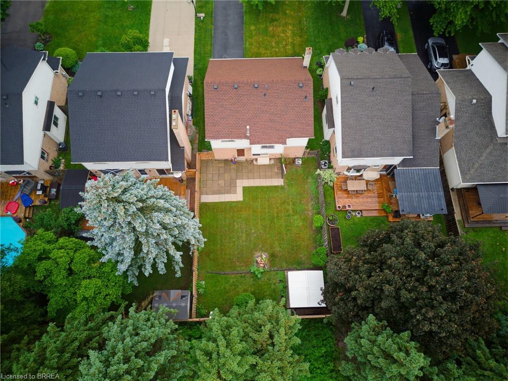 391 Knightsbridge Crescent Property Photo 28