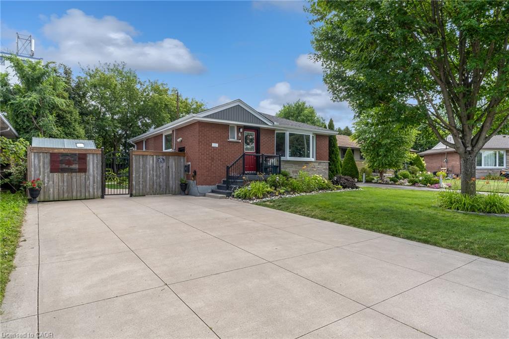 6 Beacon Avenue