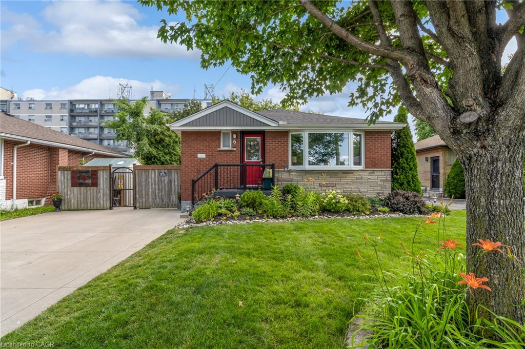 6 Beacon Avenue Property Photo 2