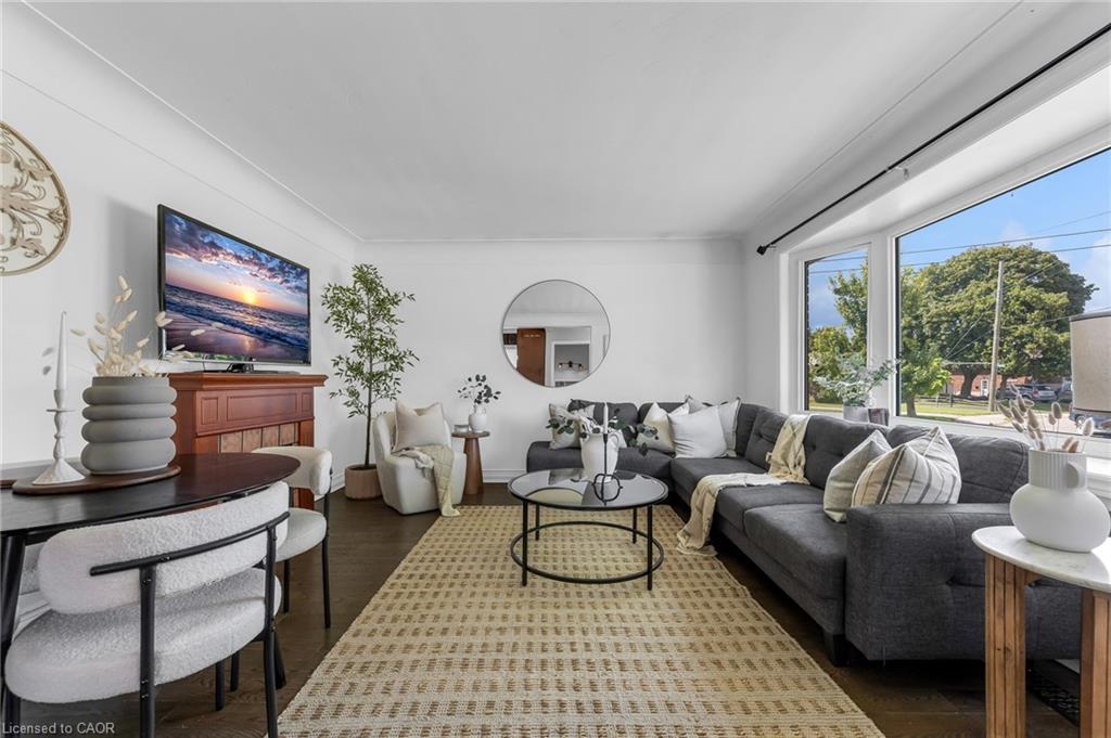 6 Beacon Avenue Property Photo 3