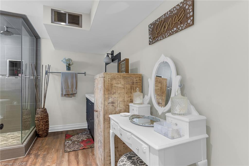 6 Beacon Avenue Property Photo 21