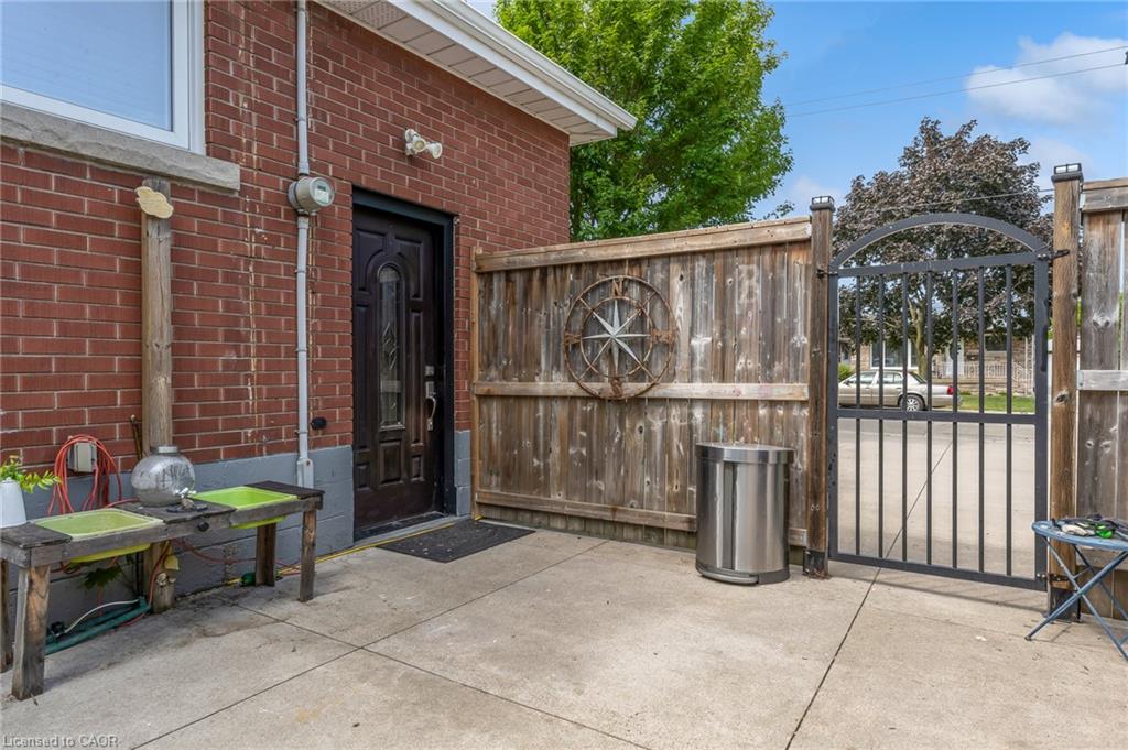 6 Beacon Avenue Property Photo 23