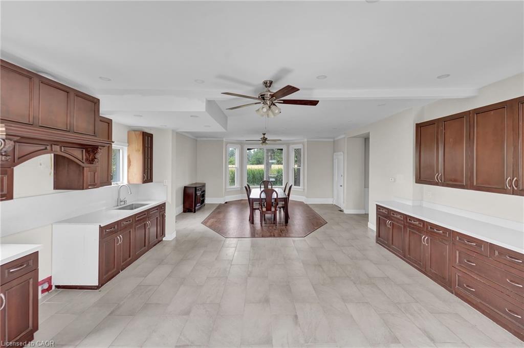 783 Highway 6 N Property Photo 13