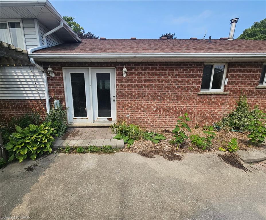 1812 Thompson Road E Property Photo 14
