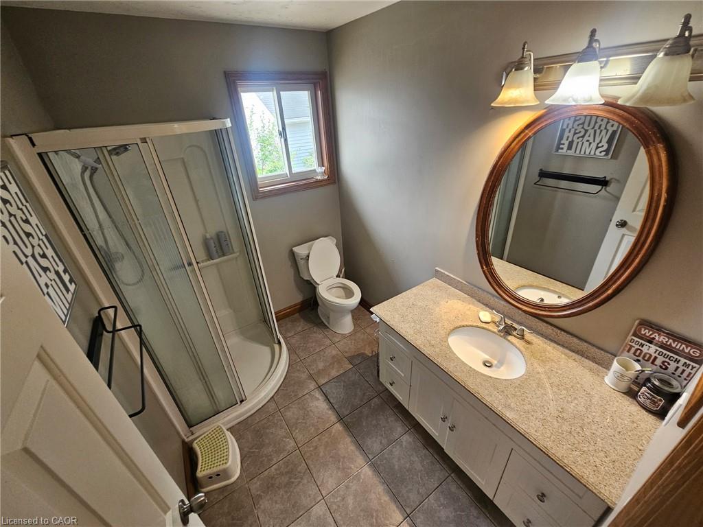 1812 Thompson Road E Property Photo 29