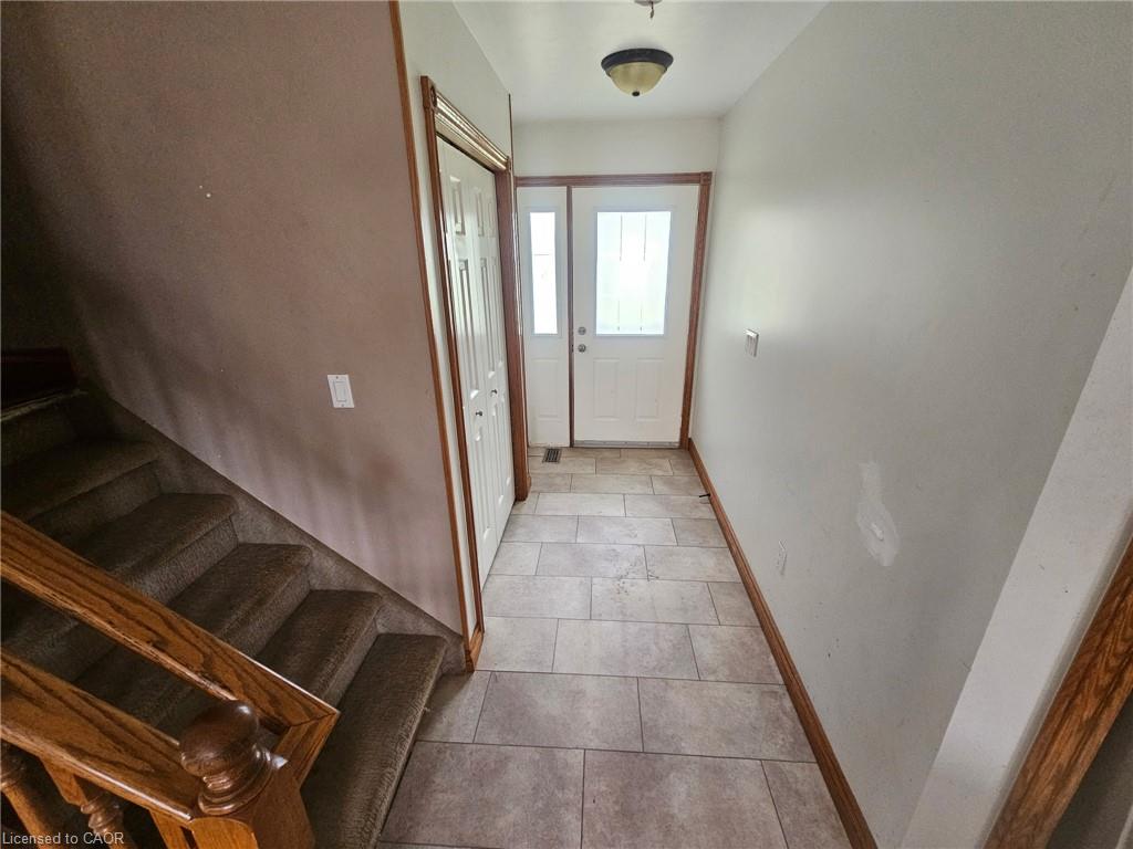 1812 Thompson Road E Property Photo 38