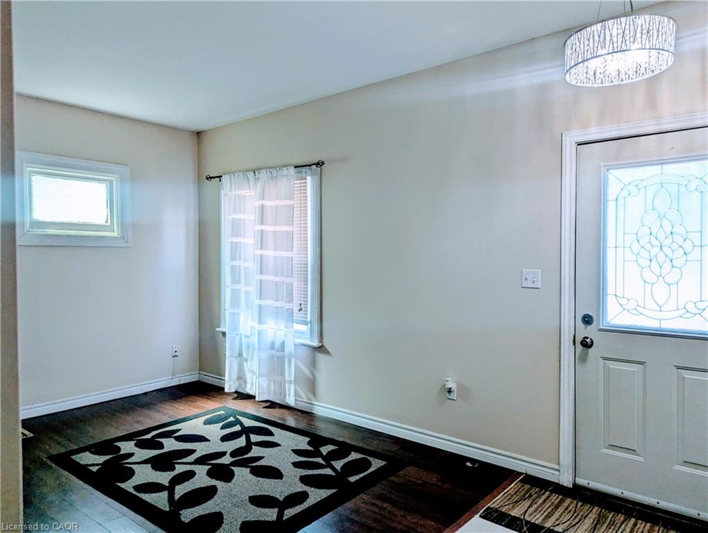 81 Grey Street Property Photo 12