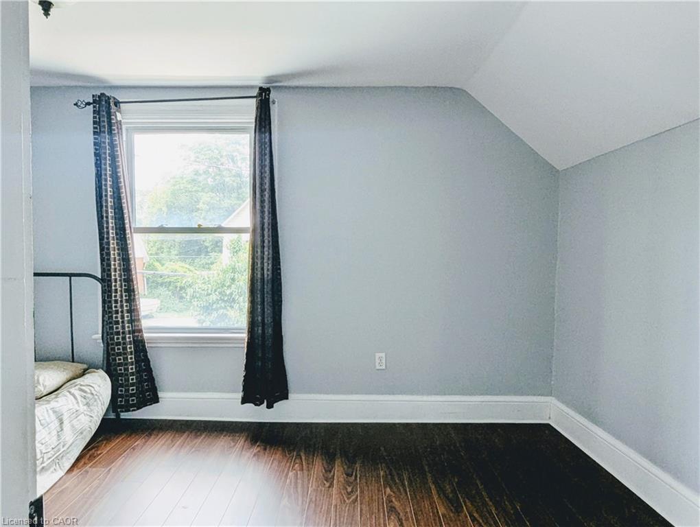 81 Grey Street Property Photo 25