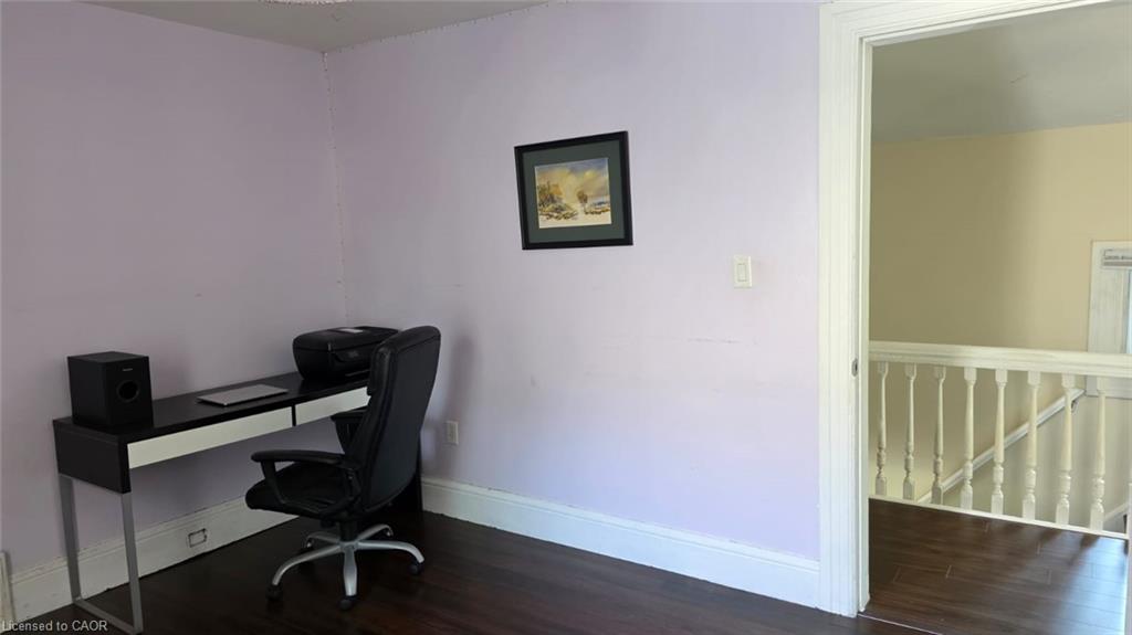 81 Grey Street Property Photo 31