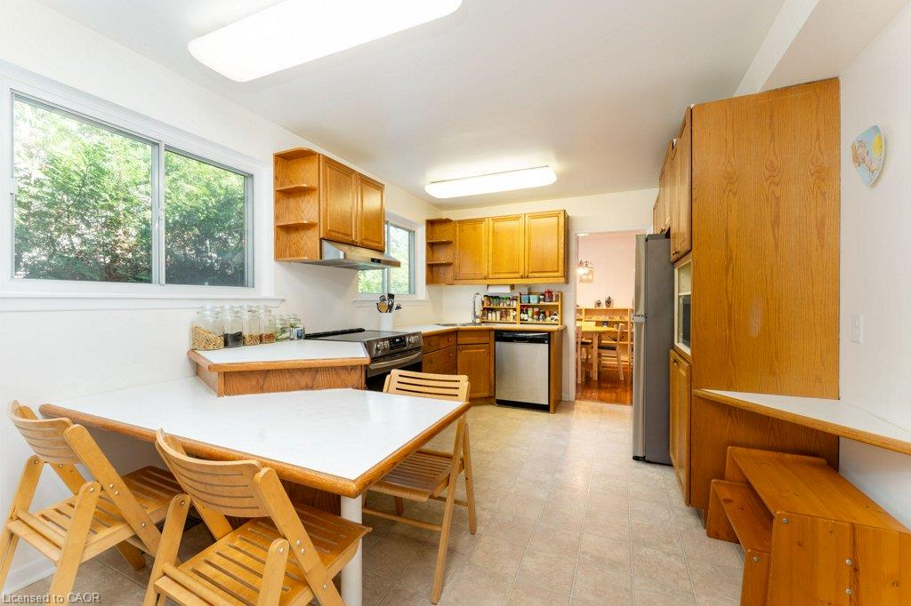 2 Robinter Drive Property Photo 9