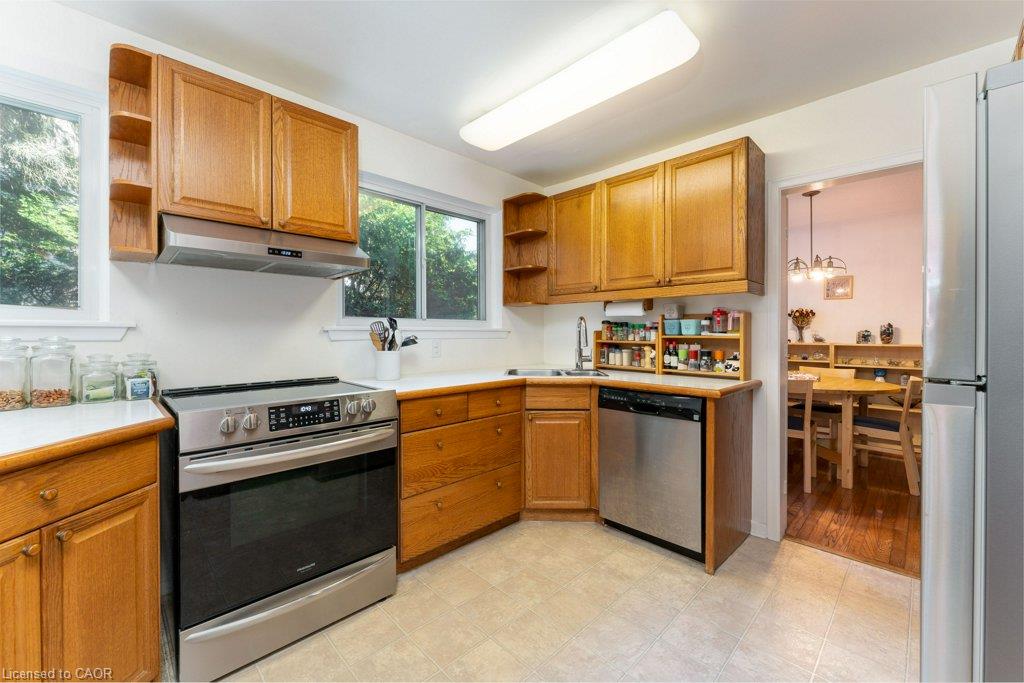 2 Robinter Drive Property Photo 10
