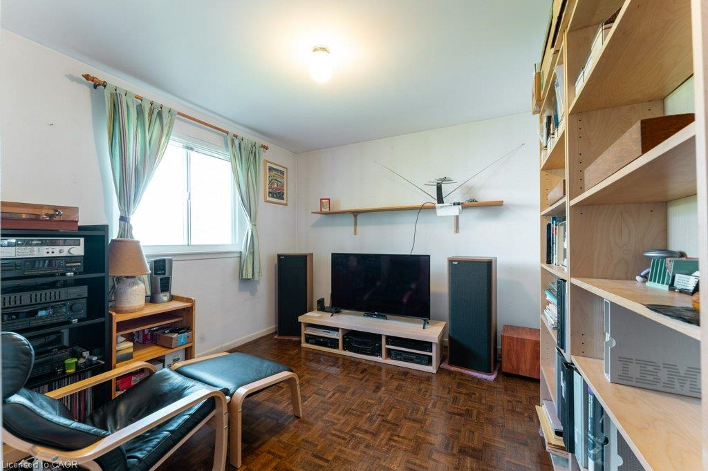 2 Robinter Drive Property Photo 17