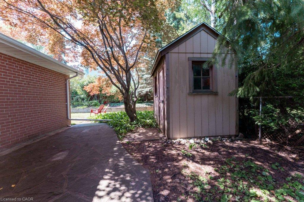 2 Robinter Drive Property Photo 23