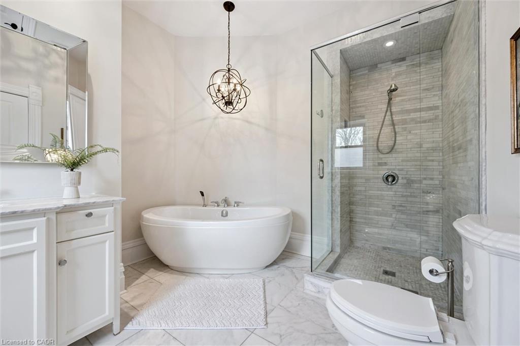 42 Lansdowne Road N Property Photo 28