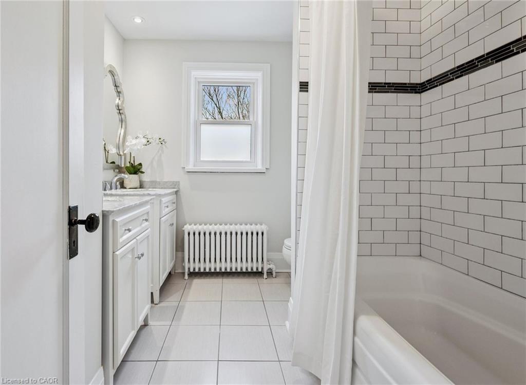 42 Lansdowne Road N Property Photo 32
