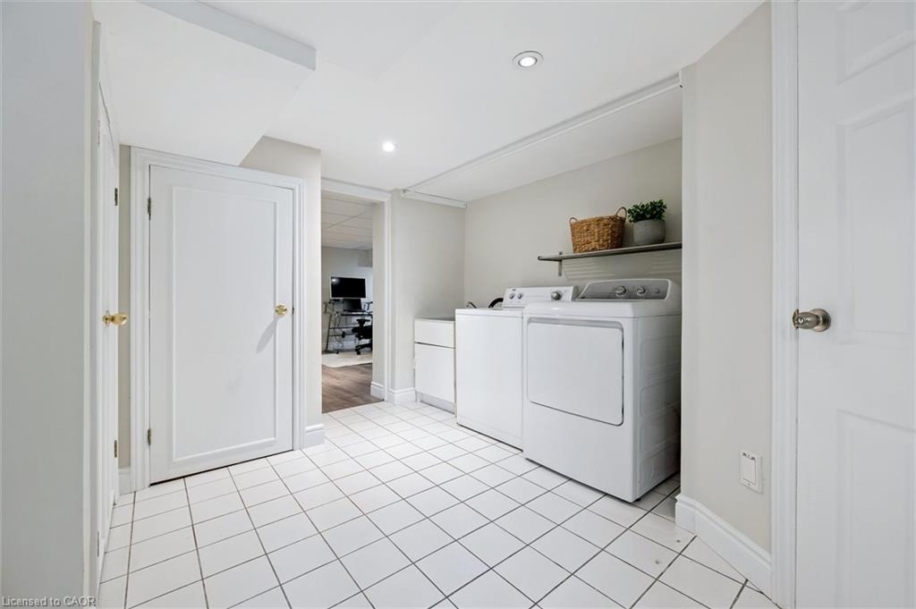42 Lansdowne Road N Property Photo 40