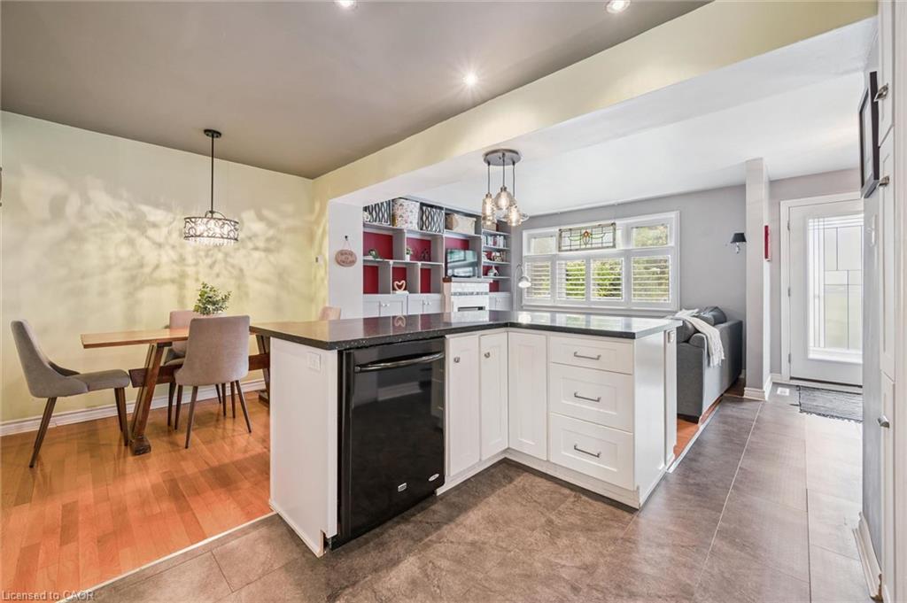 18 June Avenue Property Photo 16