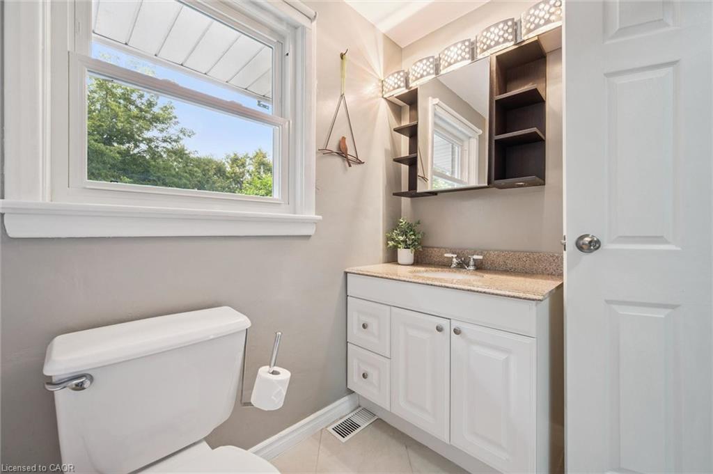 18 June Avenue Property Photo 28