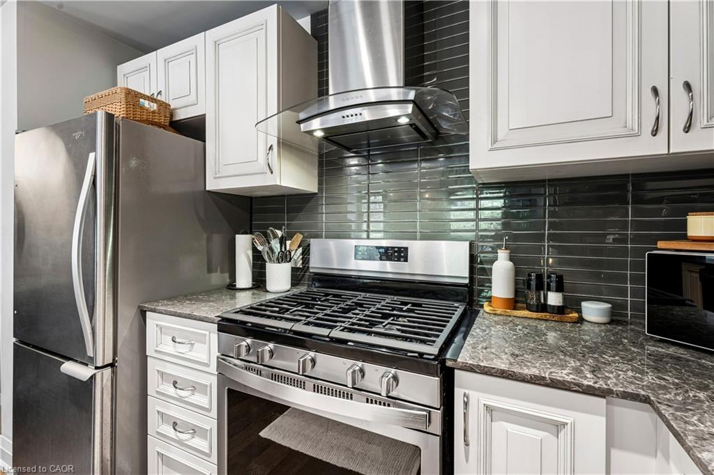 312-181 James Street N Property Photo 23