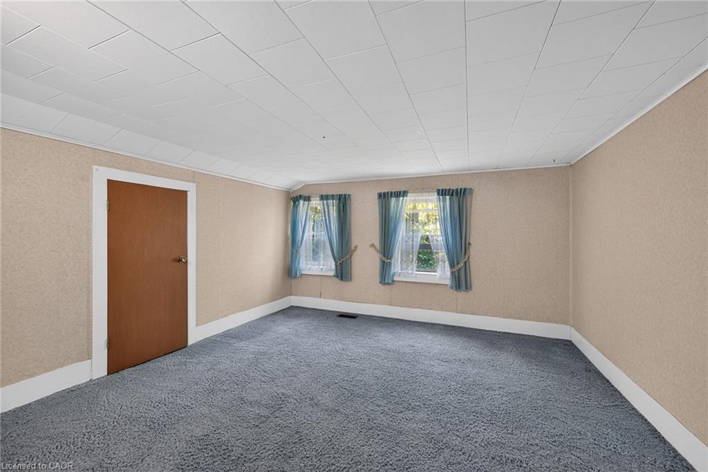 833 Lynn Valley Road Property Photo 20