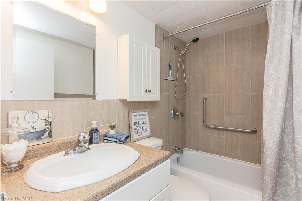 402-24 Midland Drive Property Photo 35