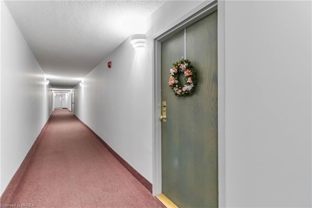 506-9 Bonheur Court Property Photo 6