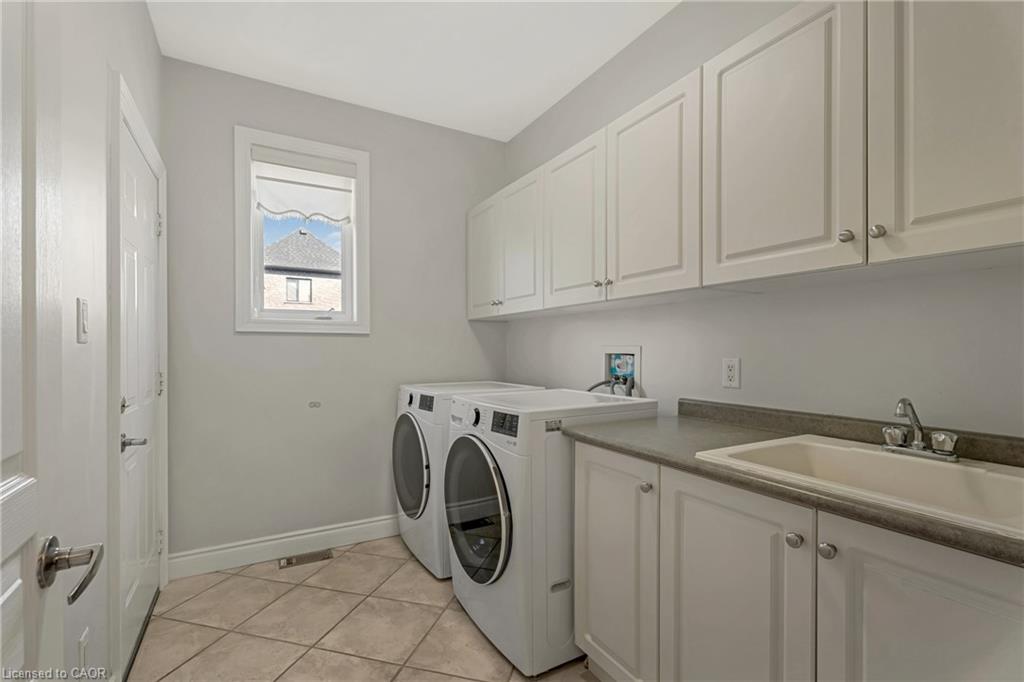 351 Highland Road W Property Photo 13