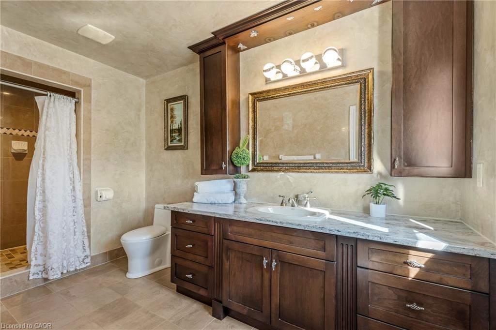 351 Highland Road W Property Photo 32