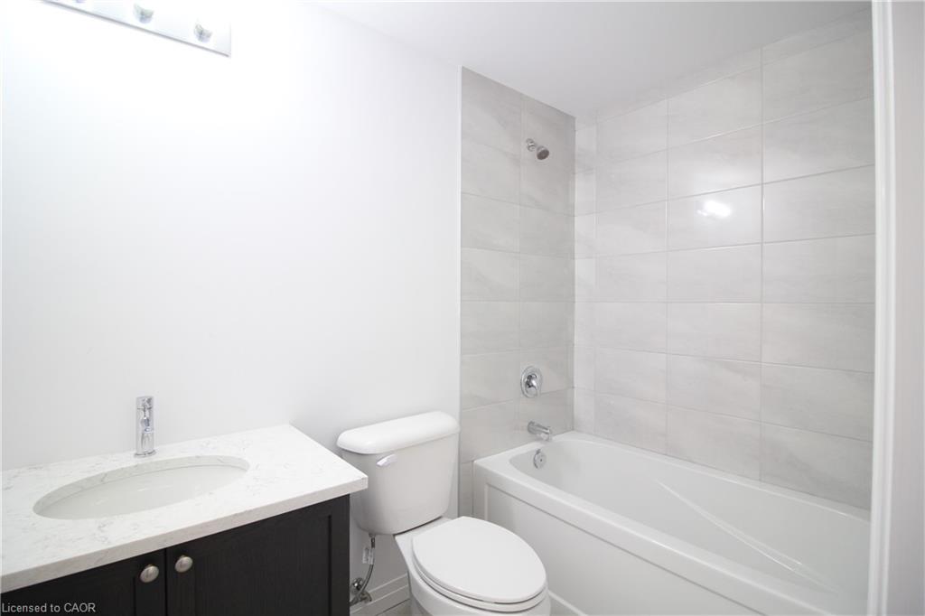 313-5 Hamilton Street N Property Photo 10