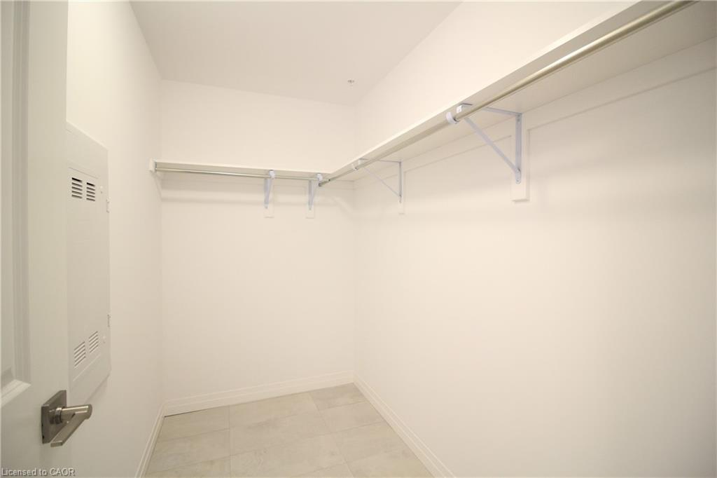 313-5 Hamilton Street N Property Photo 14