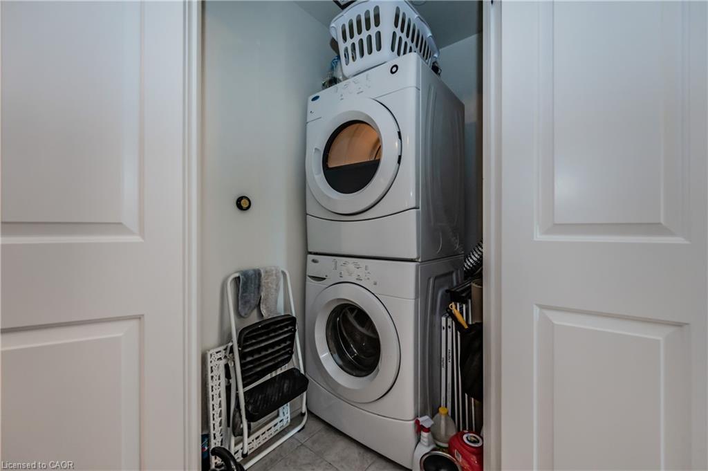 605-144 Park Street Property Photo 28
