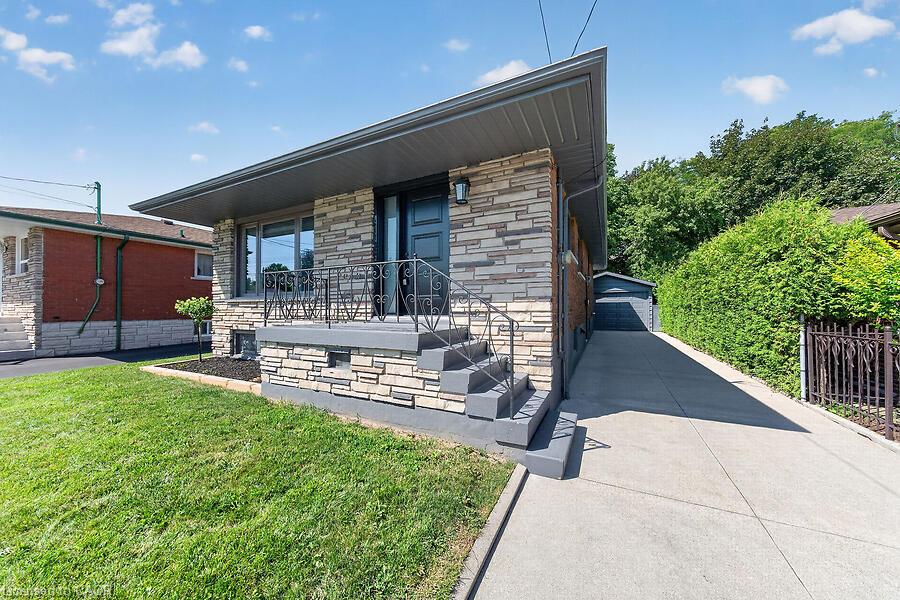 26 Parklands Drive Property Photo 3