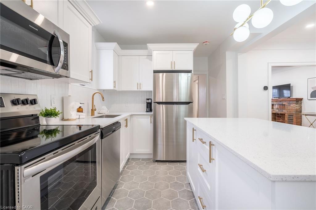 40 Delaware Avenue Property Photo 1
