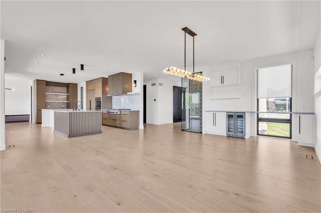 920 Thomas Pedder Court Property Photo 10