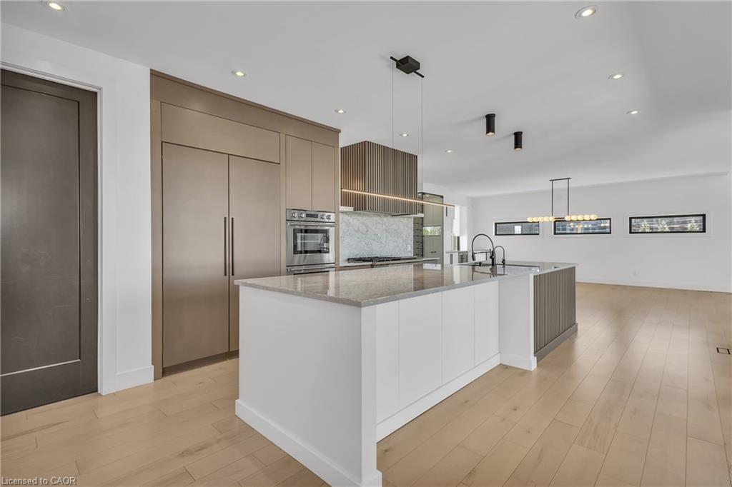920 Thomas Pedder Court Property Photo 18